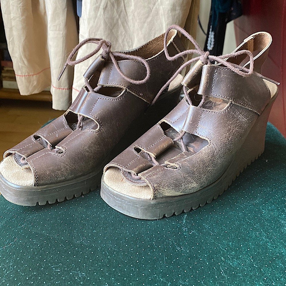 Femina Leather Wedges